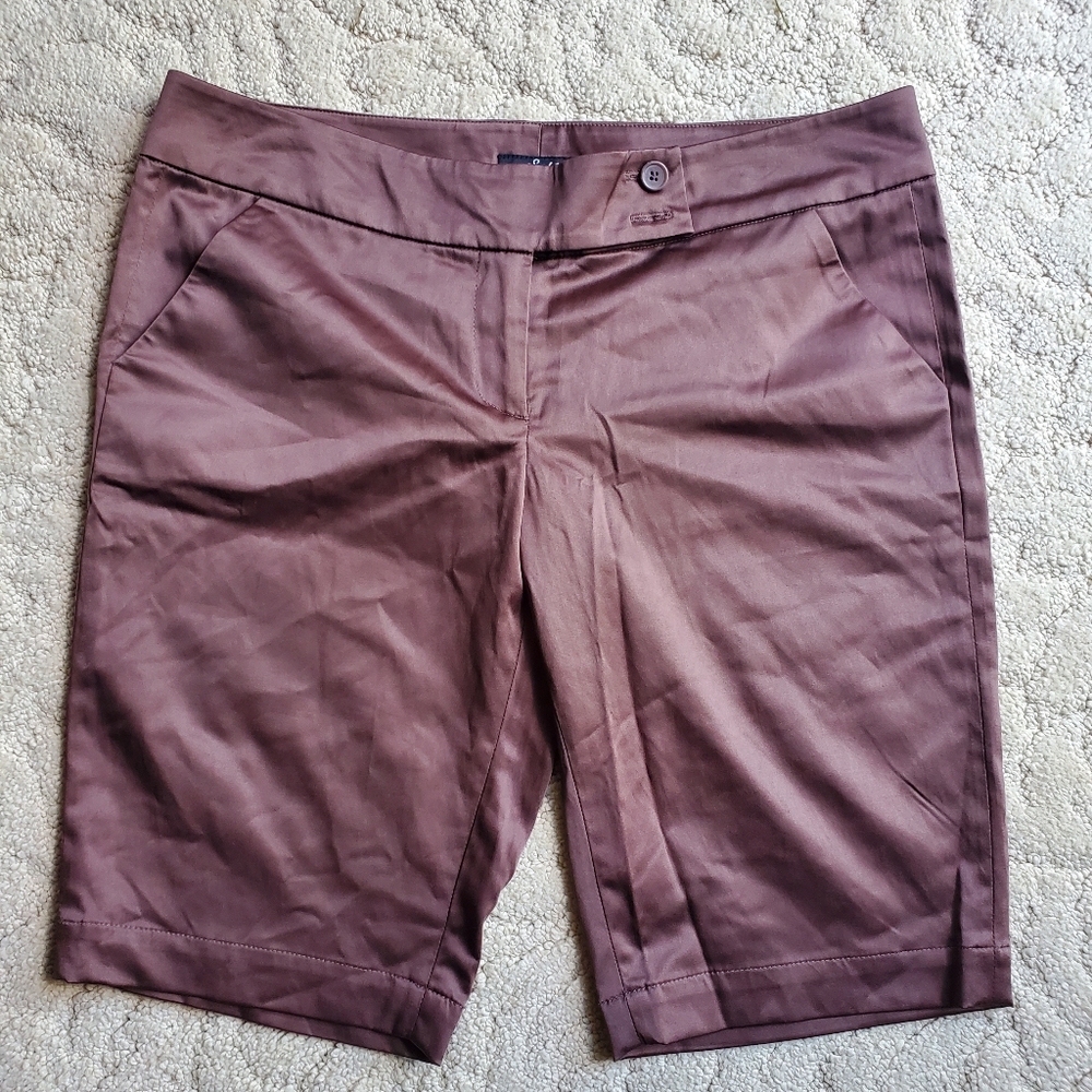 BNWT Sele walking shorts | Size 9/10